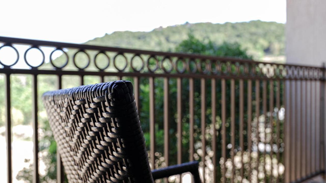 ברני Tapatio Springs Hill Country Resort מראה חיצוני תמונה